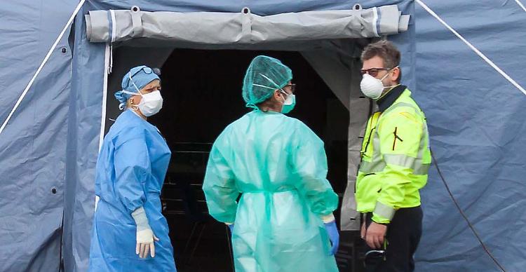 Coronavirus, la diocesi di Cremona a sostegno degli operatori sanitari: alloggi gratuiti e sostegno psicologico