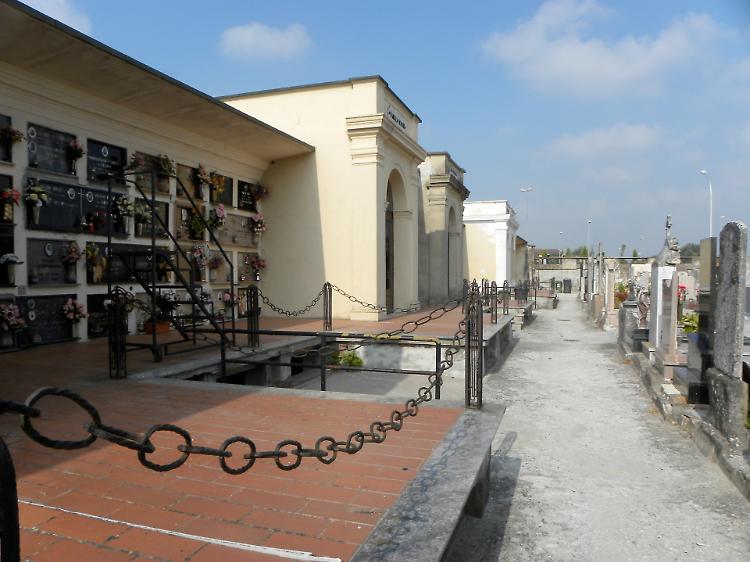 Coronavirus, a Piadena Drizzona lunedì 4 riaprono cimiteri e piazzola ecologica
