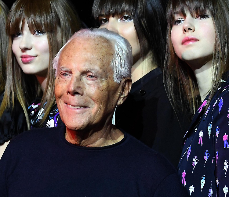 Mattarella conferisce onorificenza di Cavaliere ad Armani
