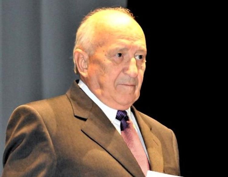 Si &egrave; pendo Armando Diaz, il signore del teatro