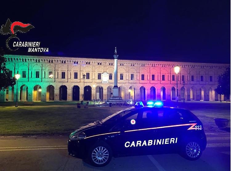 Esce di casa ubriaco e senza motivo, denunciato