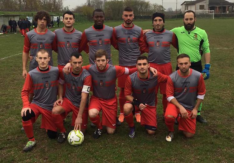 Oltre le rivalità, il calcio si unisce