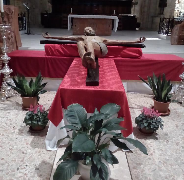 Coronavirus, a Crema esposizione straordinaria del crocifisso della Cattedrale