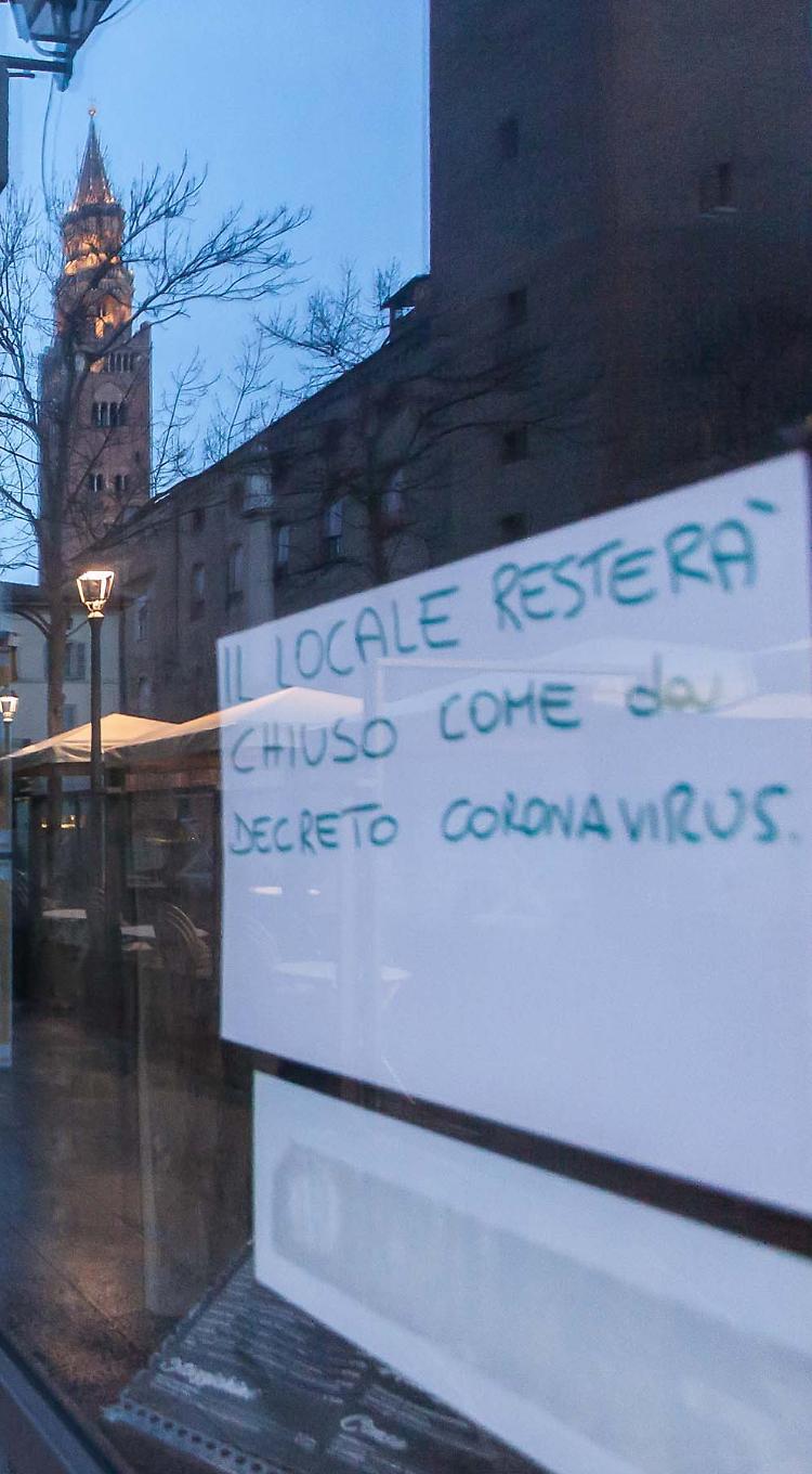 Coronavirus: la resistenza nei negozi, ma nulla sarà come prima