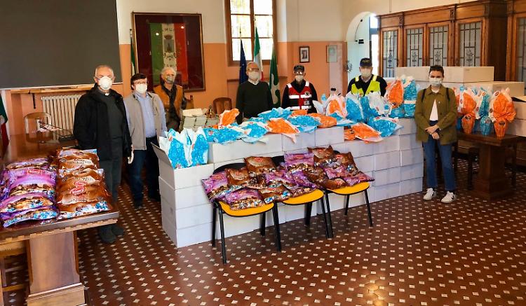 A Sospiro 330 uova di cioccolato per gli under 14