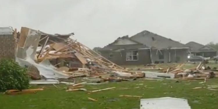 Usa: tornado in Mississippi, almeno 6 morti