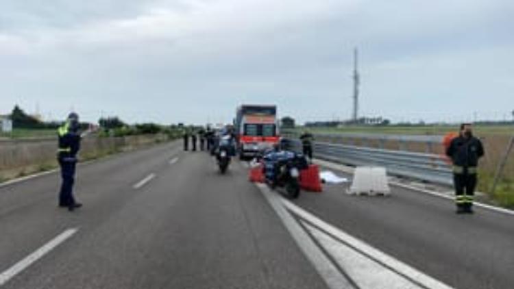 Operaio muore travolto da camion sulla strada Brindisi-Lecce