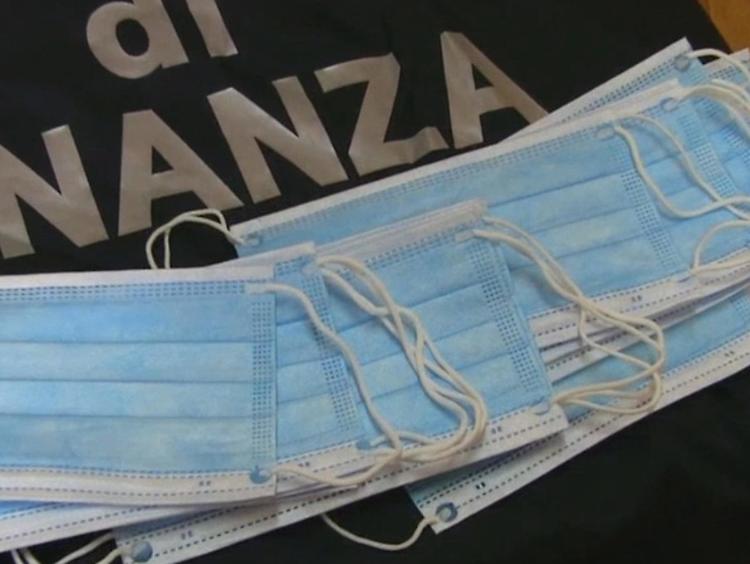 Import illegale mascherine, smantellato traffico 5 milioni