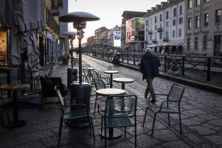 Confesercenti, in 6 mesi prezzi bruciano 12,1 miliardi di redditi