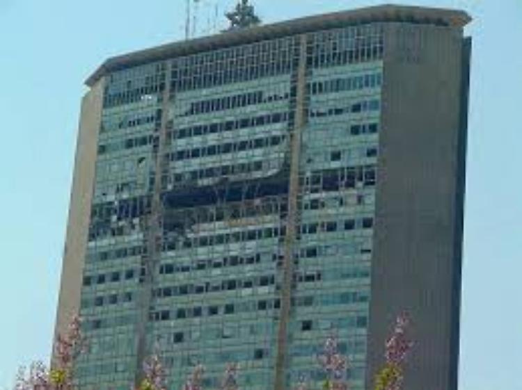 Diciotto anni fa l'aereo contro Palazzo Pirelli