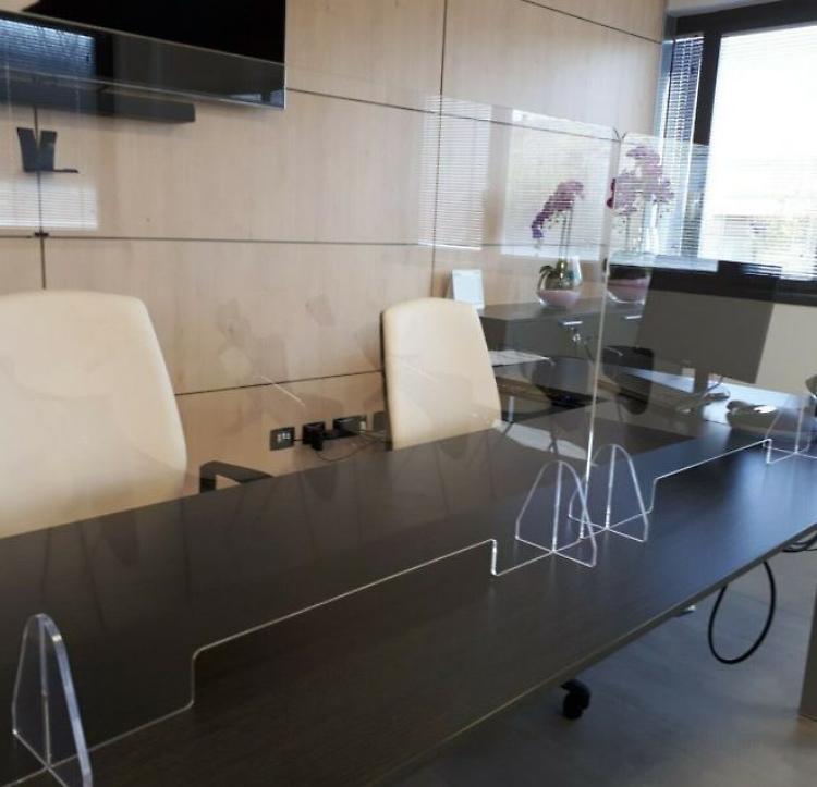 Lazzari, dal marmo ai pannelli in plexiglass