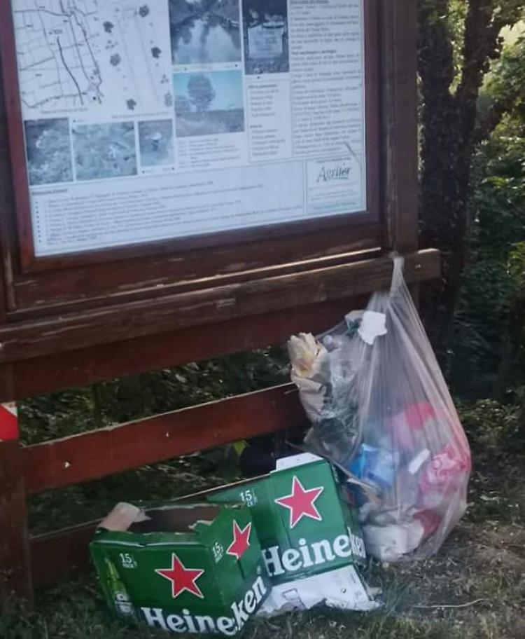 Festino alcolico, scempio al fontanile I Büss