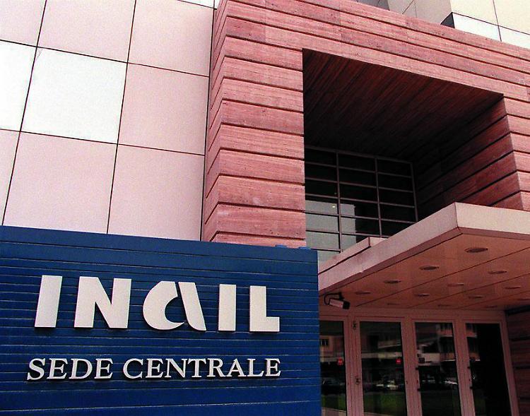 Crescono i contagi sul lavoro: donne il 75% degli infettati