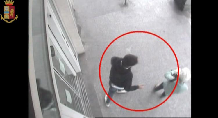 Tentata rapina e furto con strappo, arrestato