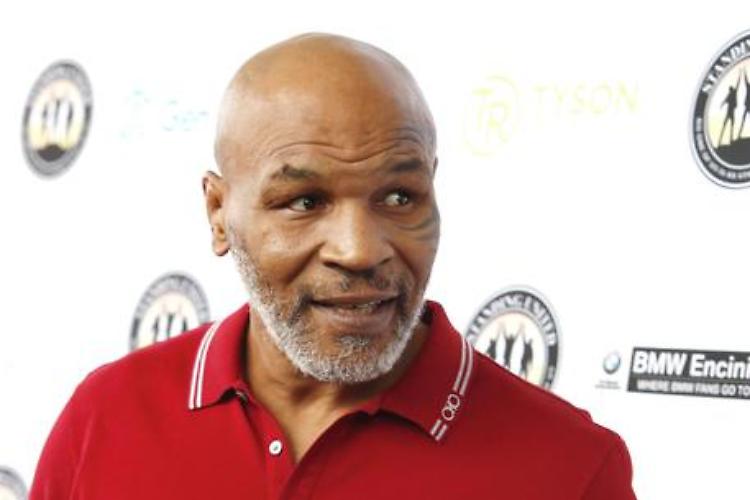 Pugilato, ritorno-show Tyson: 'Dio generoso con me'
