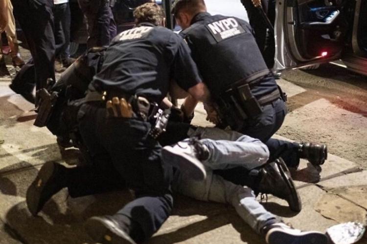 Manifestazioni Usa, 90 arresti a New York
