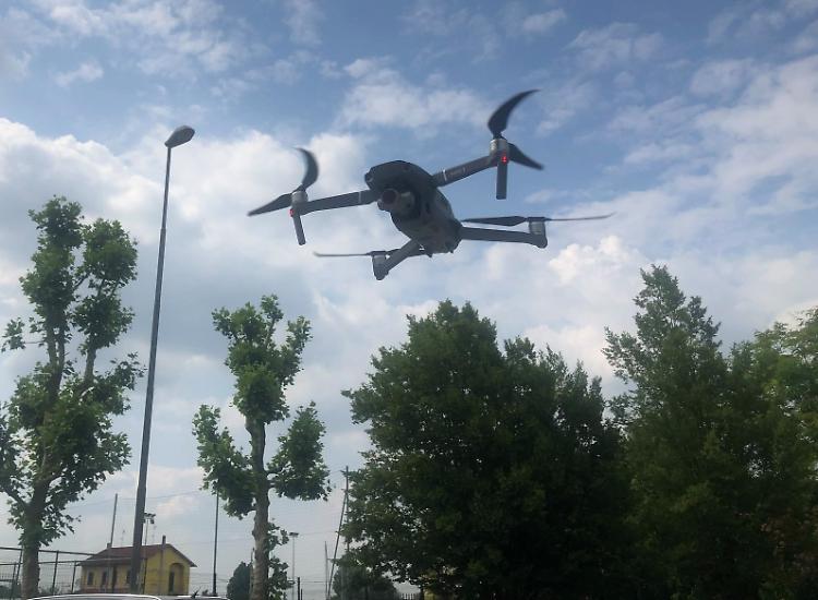 Col drone a caccia di amianto rifiuti e irregolarità