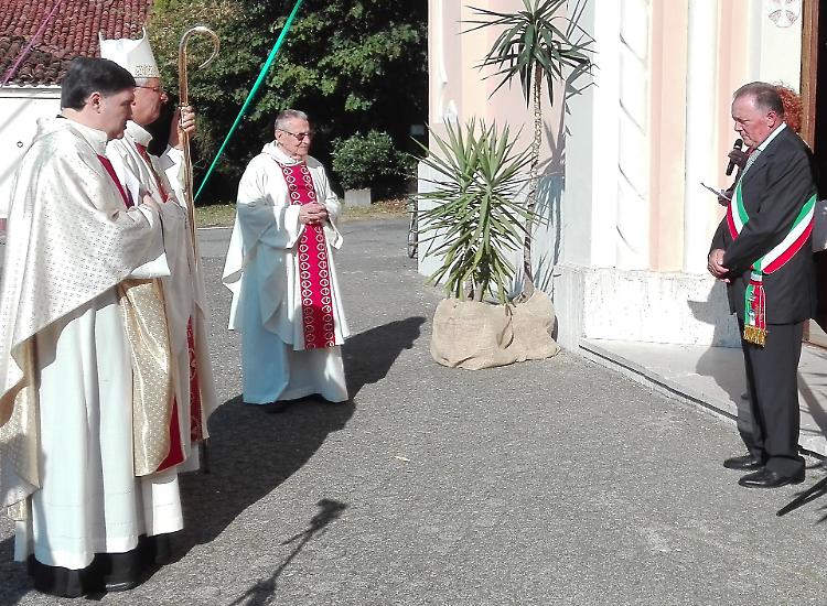 Don Tabaglio sta guarendo dopo 90 giorni di Covid-19