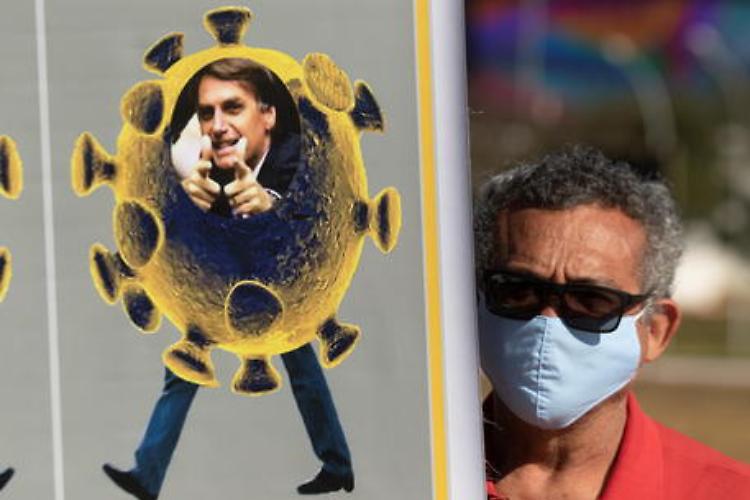Coronavirus, il Brasile supera 700 mila casi proteste contro Bolsonaro
