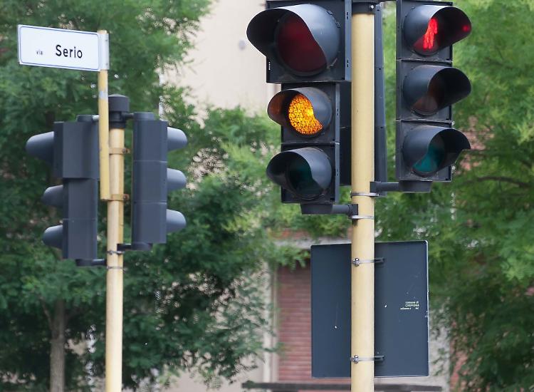 Viale Po, semafori in tilt. Adesso arrivano i led