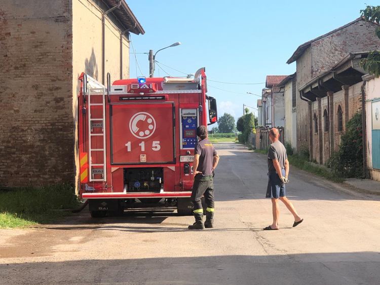 Incendio di rotoballe a Ronca de' Golferami