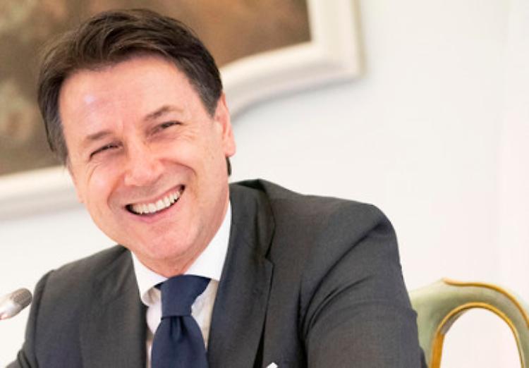 Stati generali: Conte apre l'ultima giornata, al tavolo le aziende
