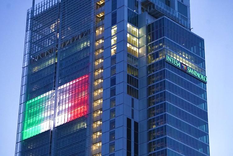 Intesa Sanpaolo, sostegno a rivenditori cioccolato Venchi
