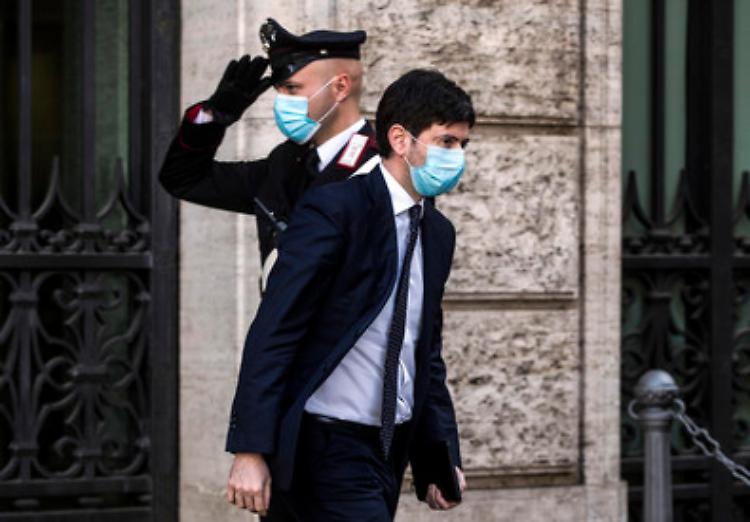 Speranza: "A luglio sullo stato di emergenza accusati di dittatura sanitaria"