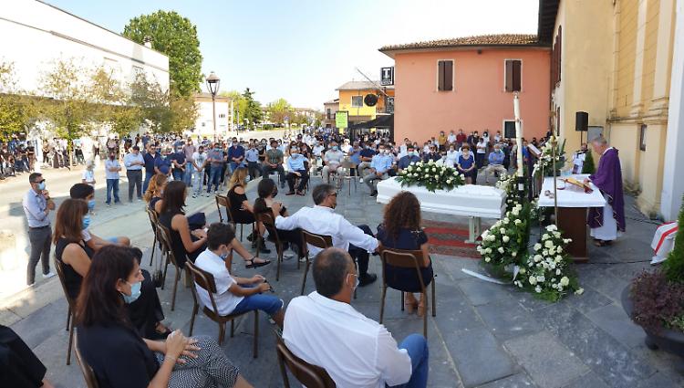 Funerale Matteo Antonioli
