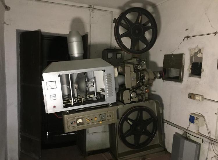 Cinema Italia, proiettore perfettamente funzionante