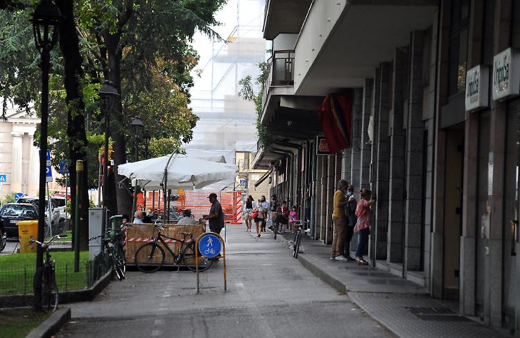 Viale Repubblica, inciviltà e sporcizia