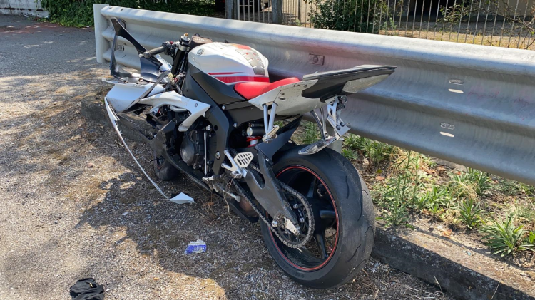 Castelvetro: moto fuori strada, grave centauro