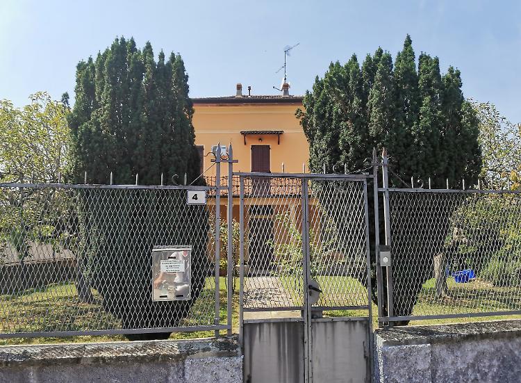 Il vicario mette in fuga i ladri
