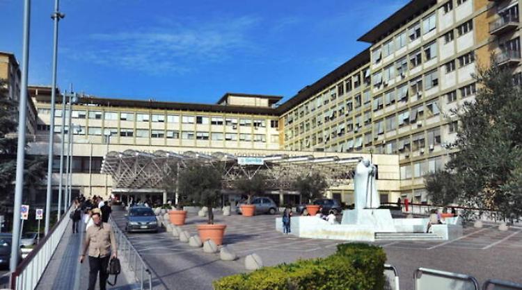 Intervento in utero al Gemelli, il bimbo è nato e sta bene