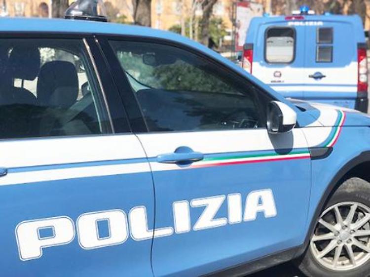 Nonno spara a nipote di 7 anni a Roma, "partito colpo"