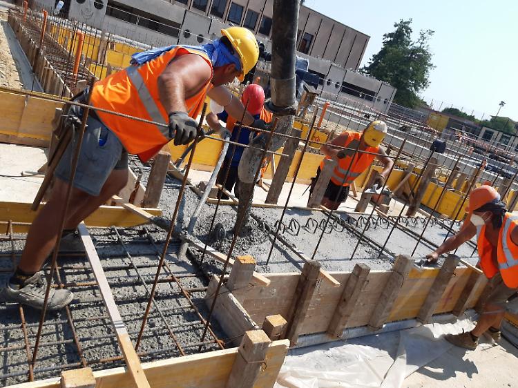 San Felice, avanti i lavori per la costruzione della nuova scuola