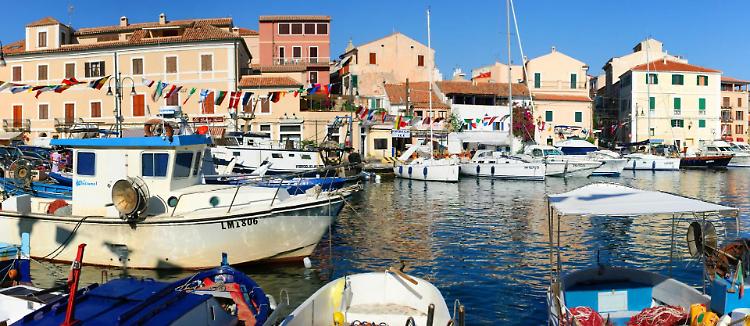 Ancora bloccati in Sardegna: «Ora non ne possiamo più»