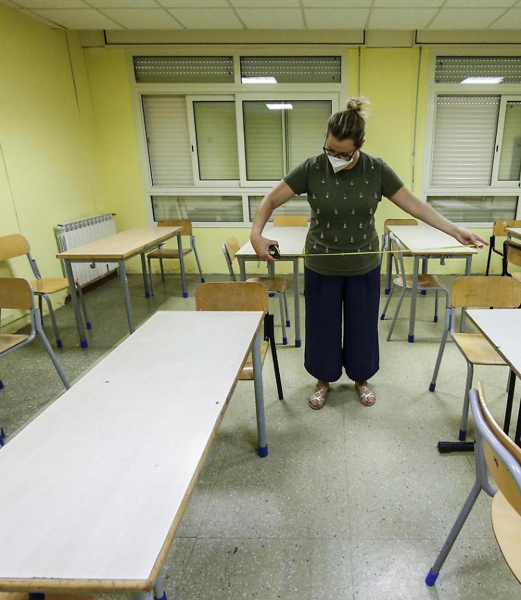 Il patto per la sicurezza tra scuola e famiglie: 'Proviamo noi la febbre'