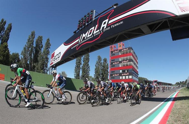 Ciclismo: i Mondiali assegnati a Imola