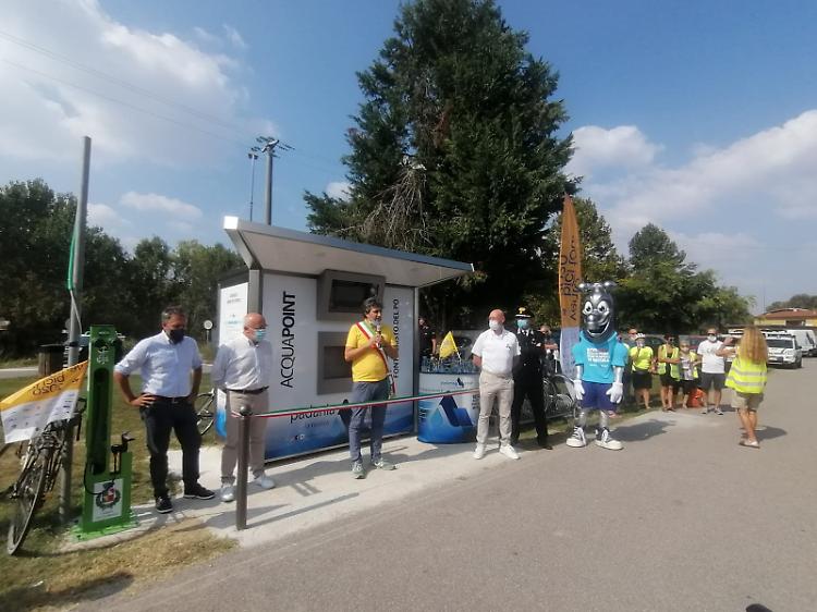 Inaugurata la nuova fonte del Cristo del Po