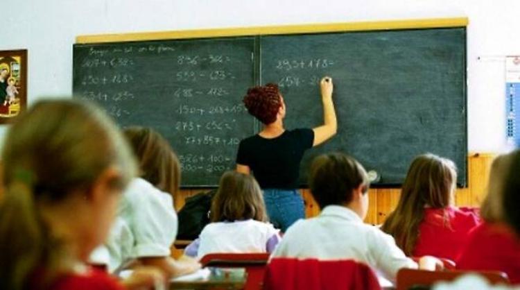 Sindacati, 30 mila professori immessi in ruolo, solo il 35%