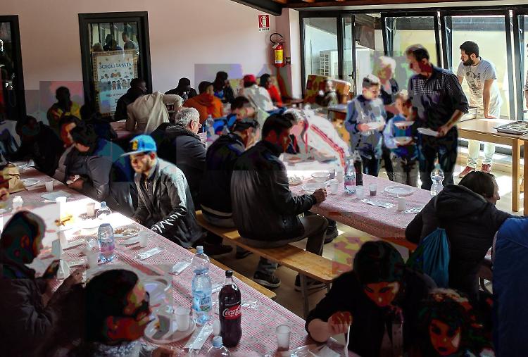 Famiglie con l'acqua alla gola. Chiesti nuovi aiuti a Caritas