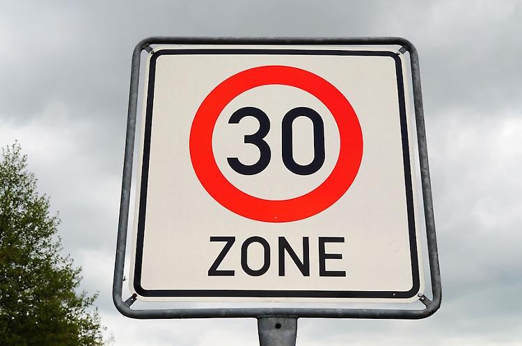 Zone 30 al quartiere Po,  al via i lavori partendo da via Mella