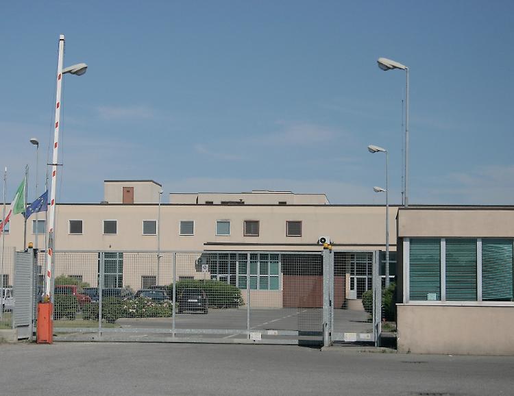 Fanno sesso nella sala colloqui del carcere