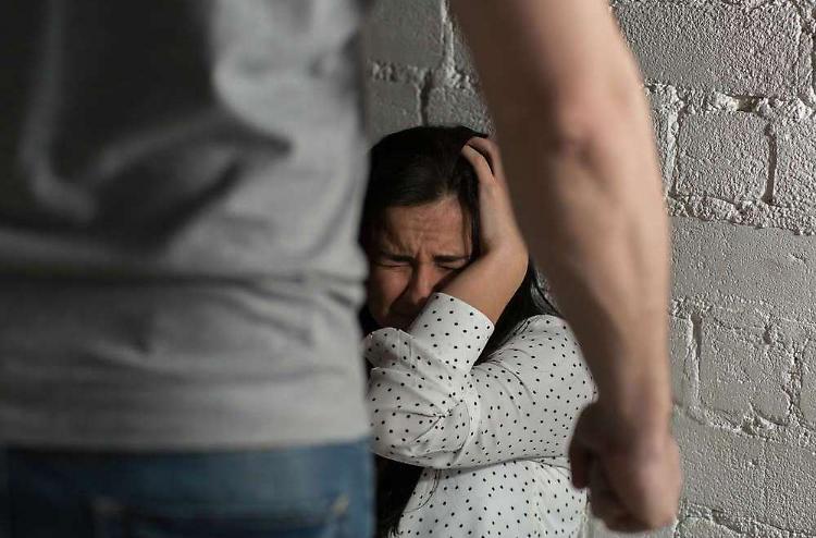 Stupro di gruppo, in quattro vanno a processo