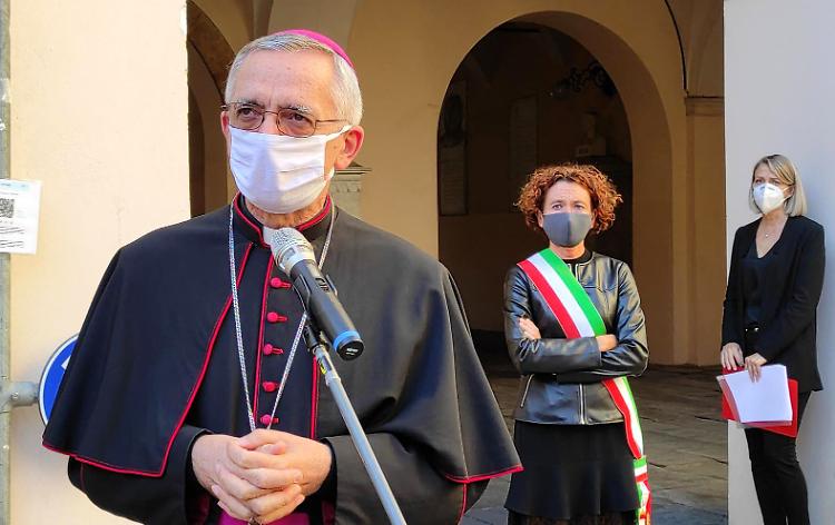 Crema, morti senza funerale: ecco  la lapide della memoria