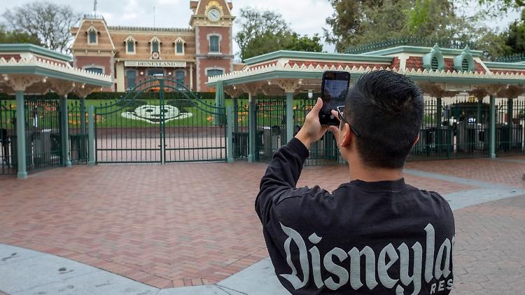 Usa, Disney taglia 28.000 posti lavoro 