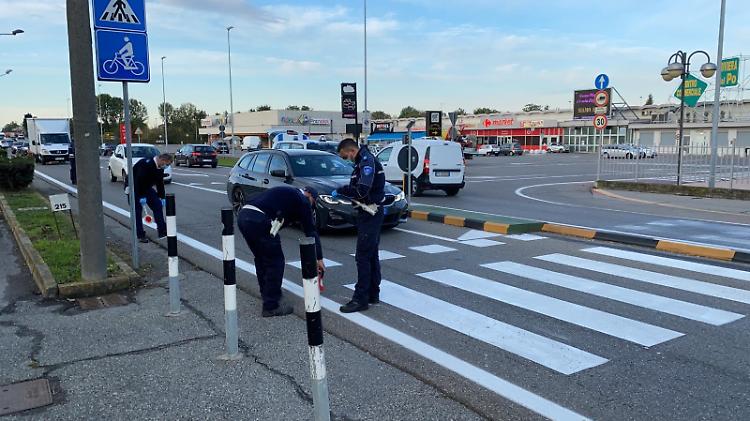 Bambino investito a Mezzano, traffico bloccato sul ponte di Po