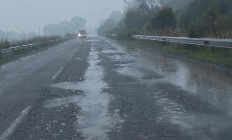 Con la pioggia i «soliti» disagi