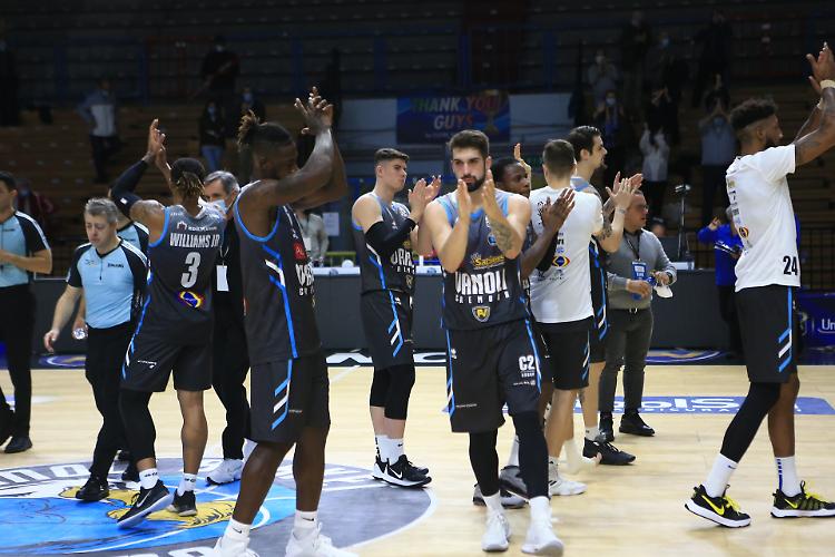 Vanoli grandi firme, battuta Varese e secondo sigillo (80-67)